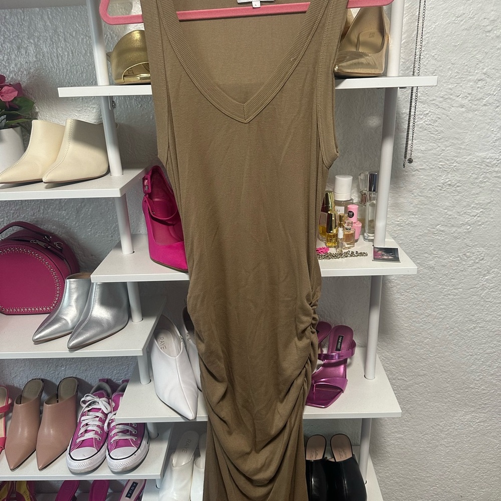 Elegant Olive Green Sleeveless Dress